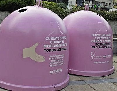 Recycling and awareness against breast cancer